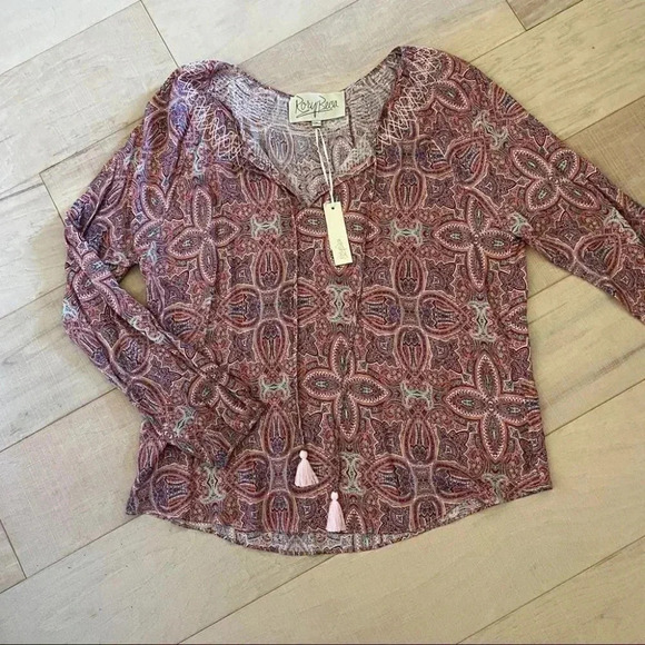 Rory Beca Oud Top in Kasbah - Picture 5 of 8